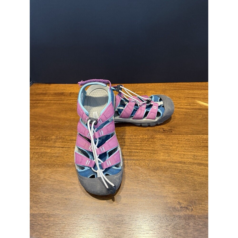 Keen Newport H2 Kids Sandals Size 4 US Pink Blue Water Shoes Trail Hiking Bungee